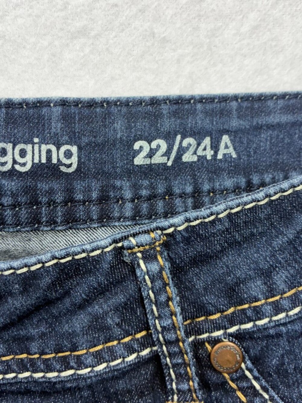 3For$20 Avenue Denim Dark Wash Jeggins size 22/24 - Picture 5 of 5